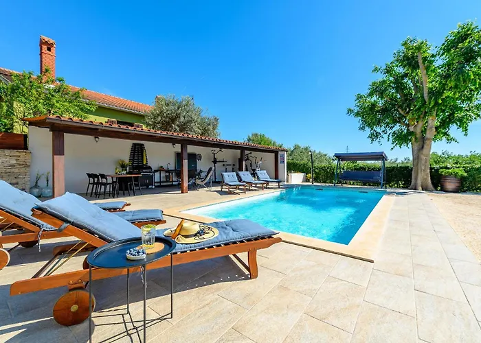 Vakantiehuis Amazing In Galižana